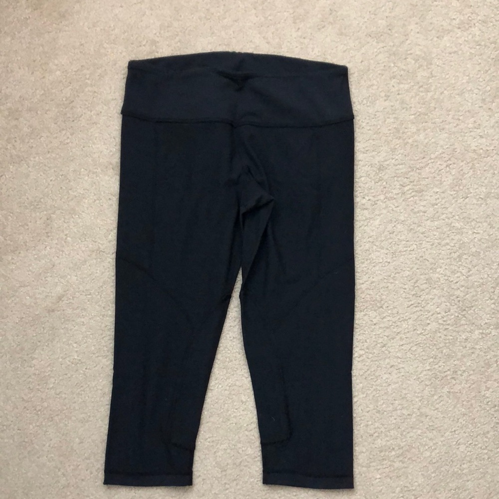 Lululemon leggings in discontinued  polo crosse style.